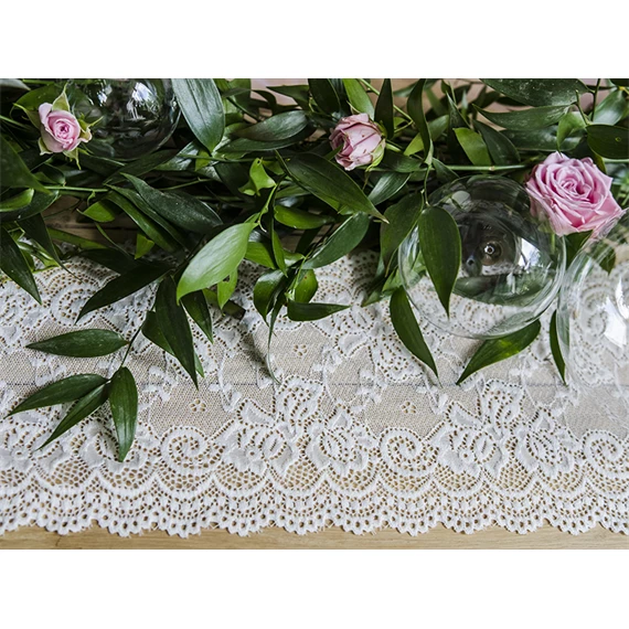 Csipke törtfehér 0,15 x 9 m