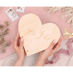 Fa vendégkönyv szív alakú 26,5x25 cm