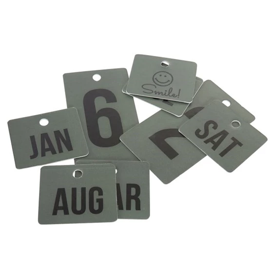 Falióra naptárral 40x5x24 cm 2 féle