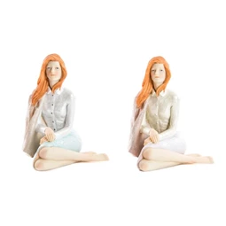 Figura nő ülő 15x18x19,5 cm 2 féle