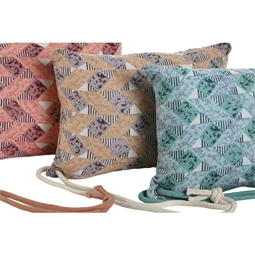 Párna 30x10x20 cm 3 féle