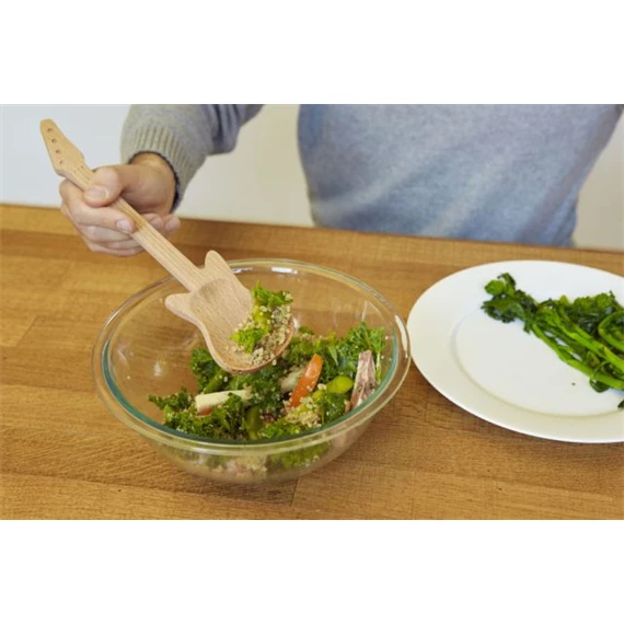 Salátás kanál gitáros